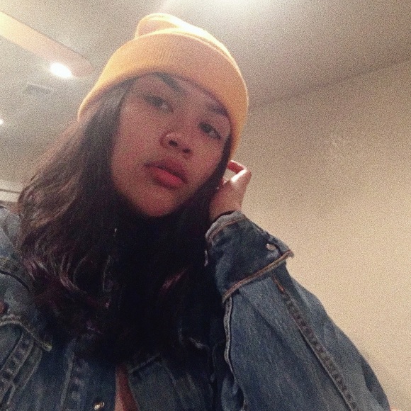 Meet your Posher, Fatima - Picture 1 of 1